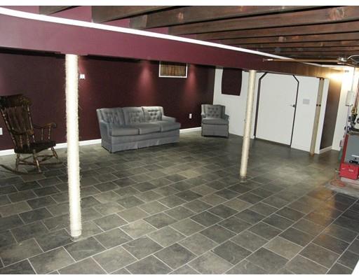 26 Spring Street Webster, MA 01570 - Photo 17 of 30 Gallery Image 17