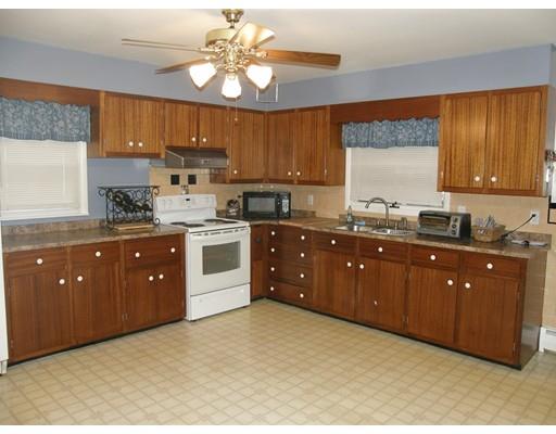 26 Spring Street Webster, MA 01570 - Photo 3 of 30 Gallery Image 3