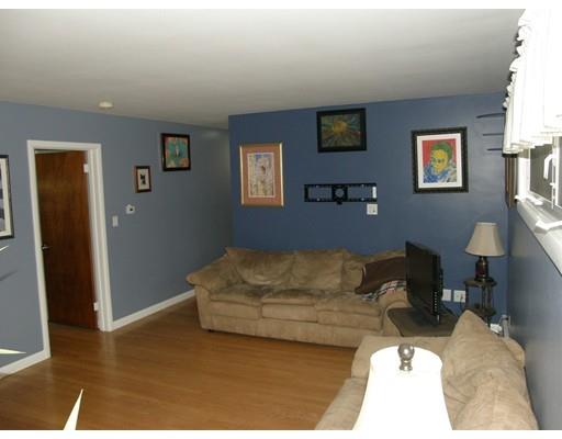 26 Spring Street Webster, MA 01570 - Photo 7 of 30 Gallery Image 7