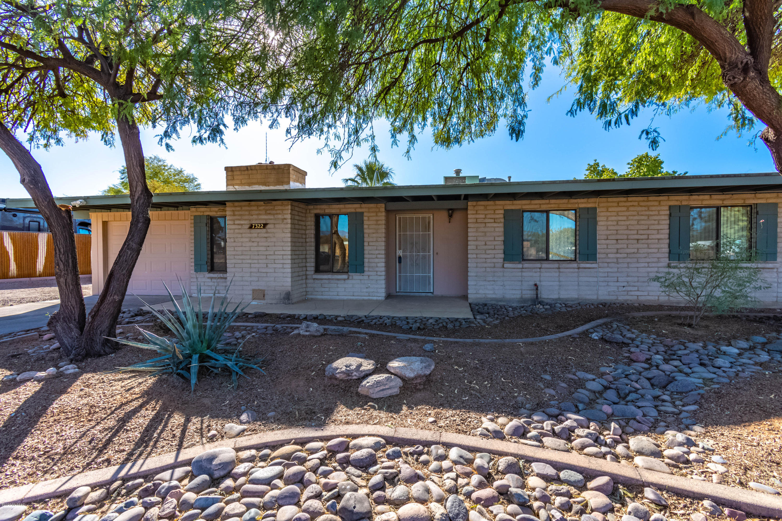 7322 East Stella Road Tucson, AZ 85730 - Photo 1 of 17