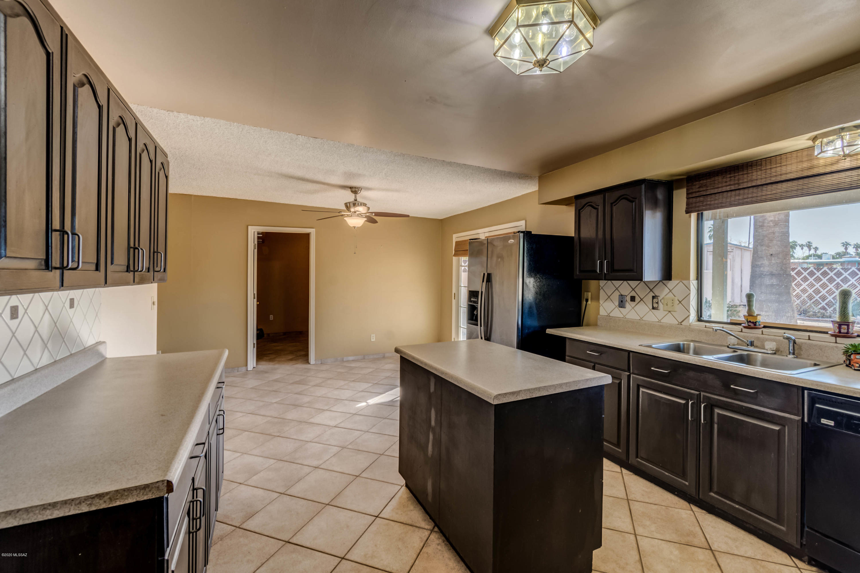 7322 East Stella Road Tucson, AZ 85730 - Photo 6 of 17