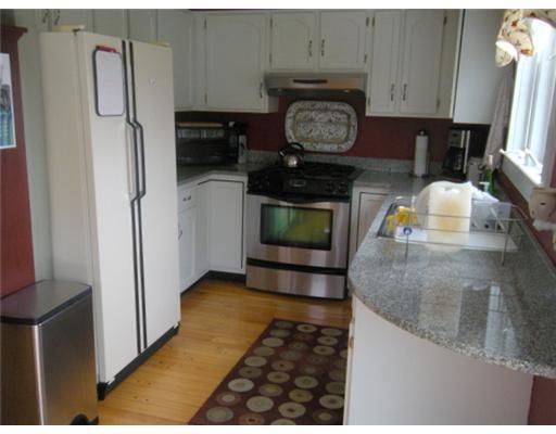 19 Parker Head Road Phippsburg, ME 04562 - Photo 5 of 7 Kitchen.