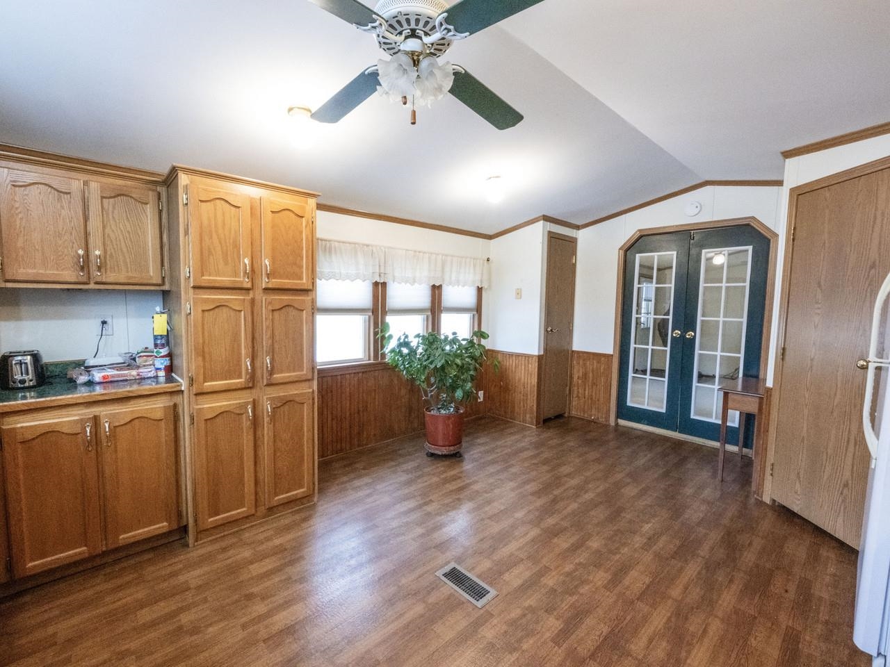 78 South Street Colchester, VT 05446 - Photo 8 of 35