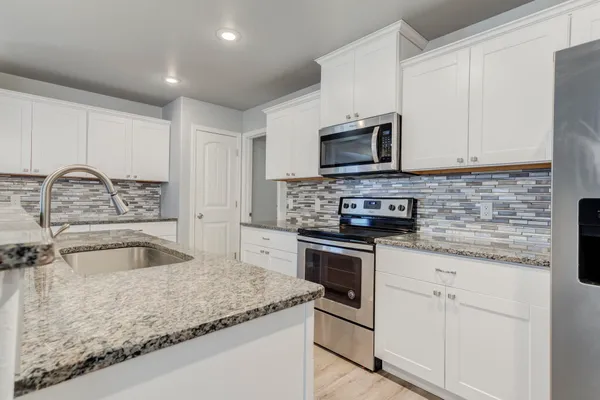 $1,695 | 8806 16th Street, Lubbock, TX 79416