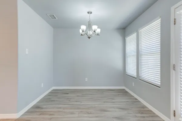 $1,695 | 8806 16th Street, Lubbock, TX 79416