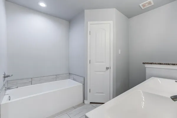 $1,695 | 8806 16th Street, Lubbock, TX 79416