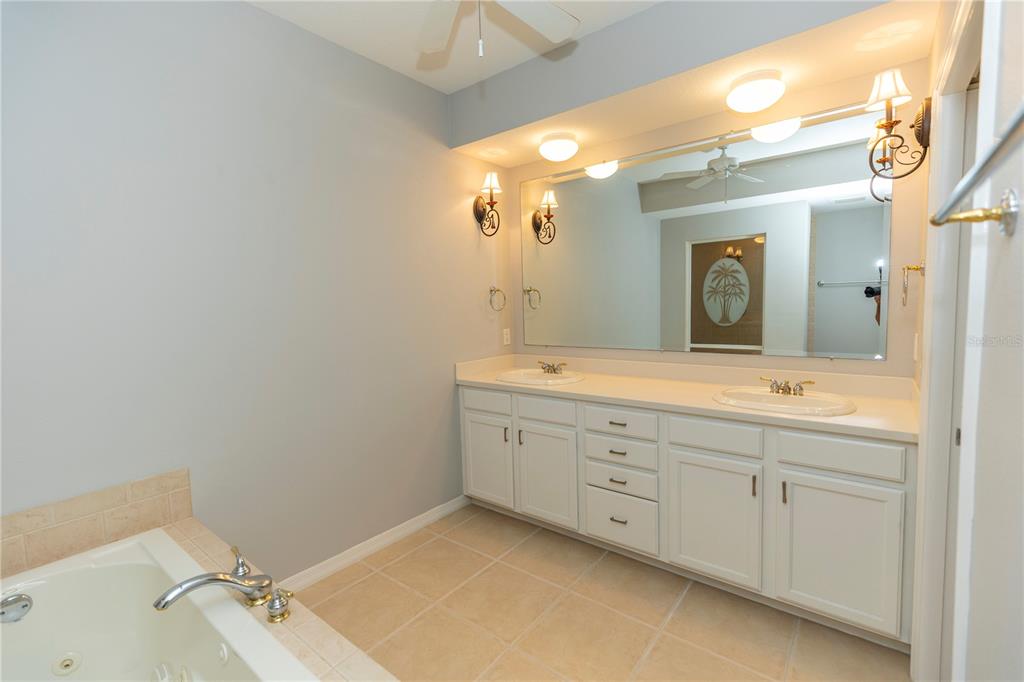 9203 Griggs Road, Unit 102 Englewood, FL 34224 - Photo 31 of 65