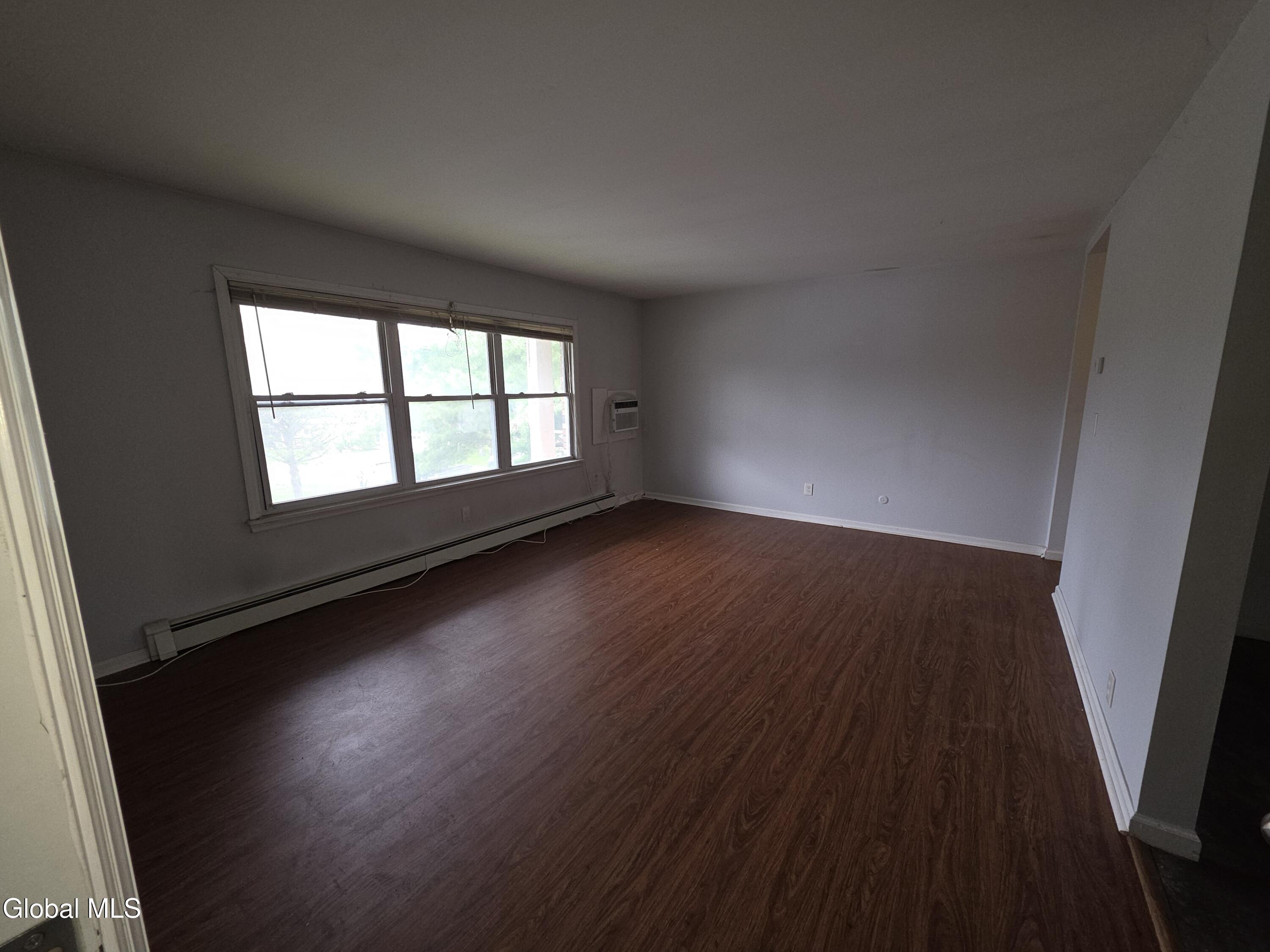 15 Ashdown Road, Unit 15E Clifton Park, NY 12019 - Photo 5 of 14 Living Room