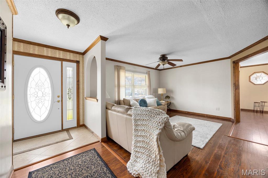 1101 Olde Coventry Drive St. Charles, MO 63301 - Photo 3 of 21