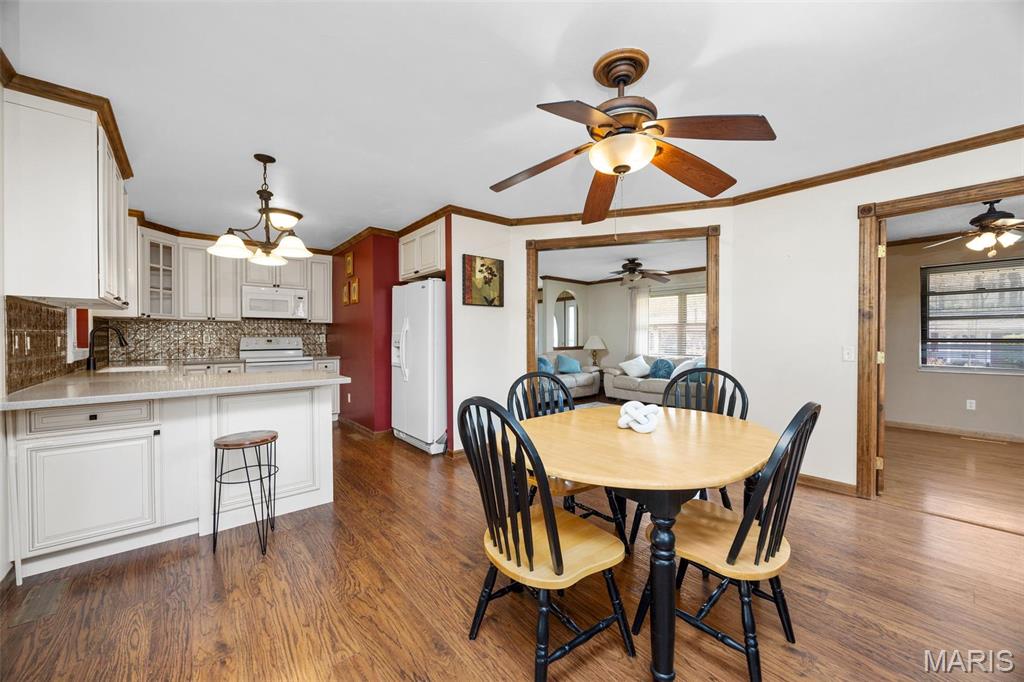 1101 Olde Coventry Drive St. Charles, MO 63301 - Photo 7 of 21