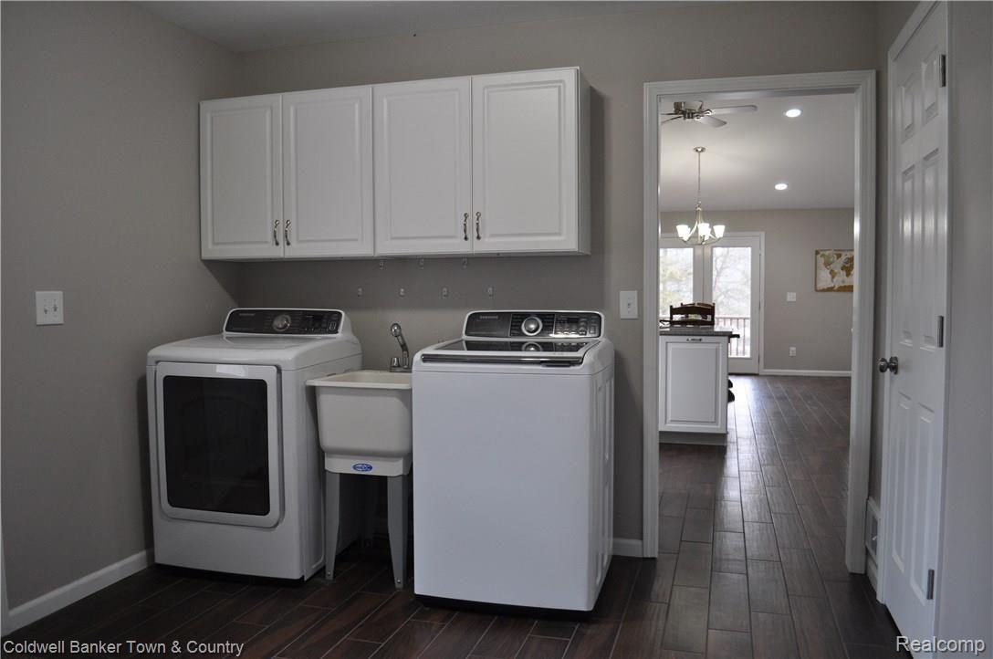 2367 Pardee Road Howell, MI 48843 - Photo 8 of 53 11.JPG