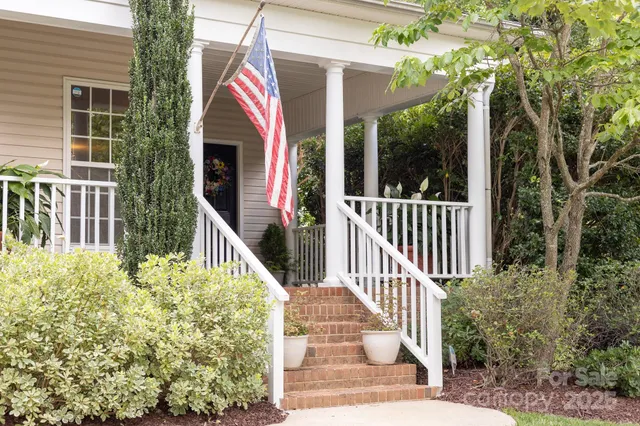 $759,000 | 20305 Queensdale Drive, Cornelius, NC 28031