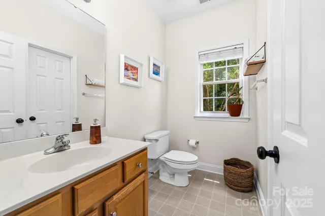 $759,000 | 20305 Queensdale Drive, Cornelius, NC 28031