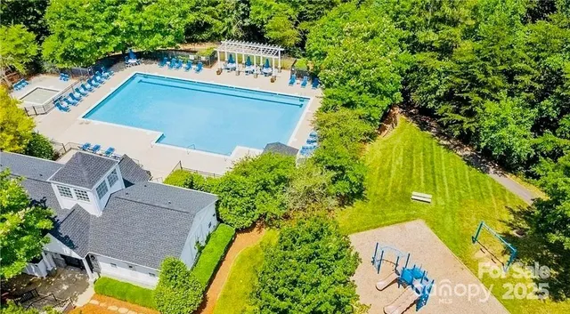 $759,000 | 20305 Queensdale Drive, Cornelius, NC 28031