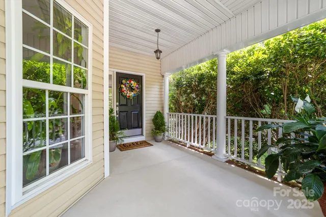 $759,000 | 20305 Queensdale Drive, Cornelius, NC 28031