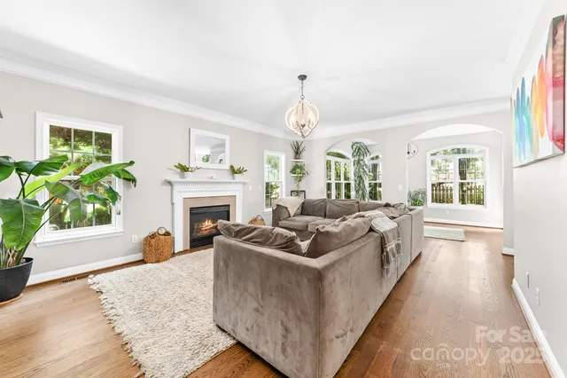 $759,000 | 20305 Queensdale Drive, Cornelius, NC 28031