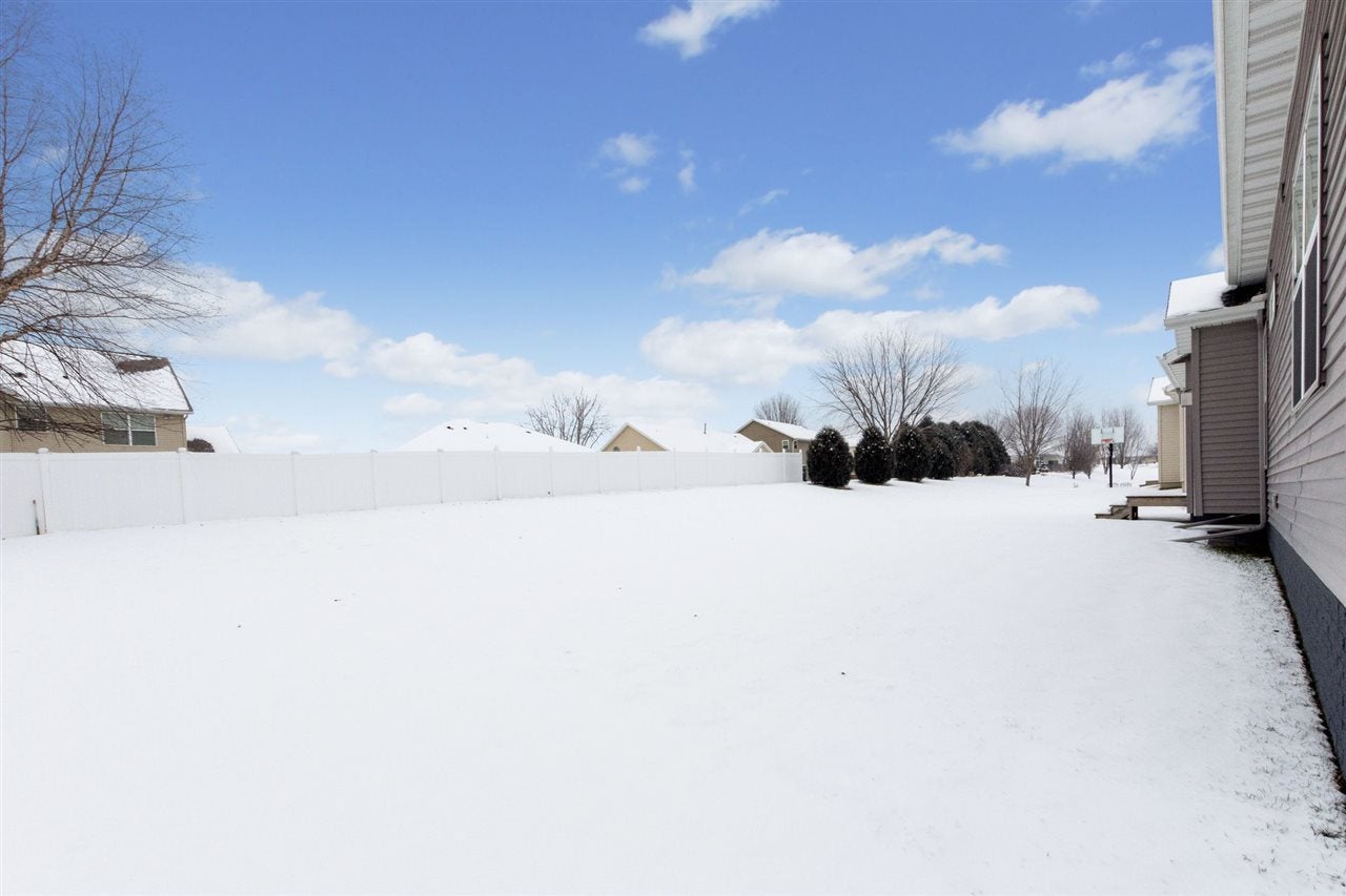 2445 Newcastle Road Marion, IA 52302 - Photo 34 of 36 Gallery Image 34