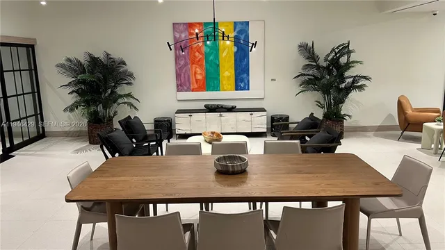 $940,000 | 225 North Miami Avenue, Unit 212, Miami, FL 33128