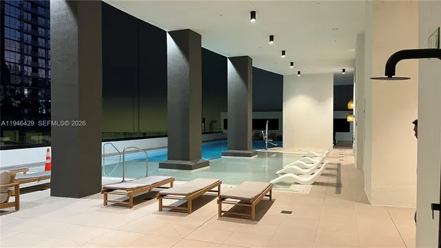 $940,000 | 225 North Miami Avenue, Unit 212, Miami, FL 33128