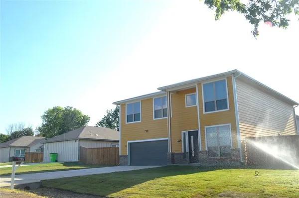 $2,400 | 4480 County Road 895, Princeton, TX 75407