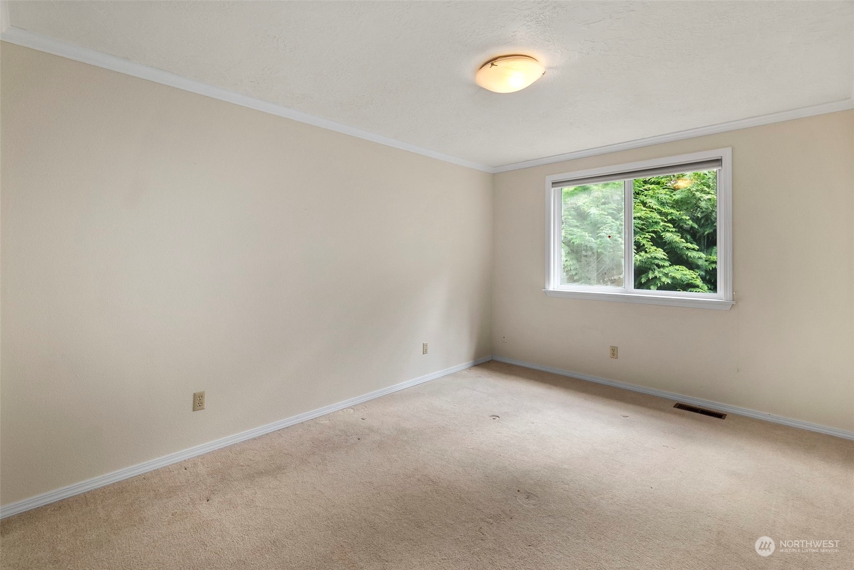 7916 Kelly Beach Road Southeast Olympia, WA 98513 - Photo 23 of 40 Gallery Image 23