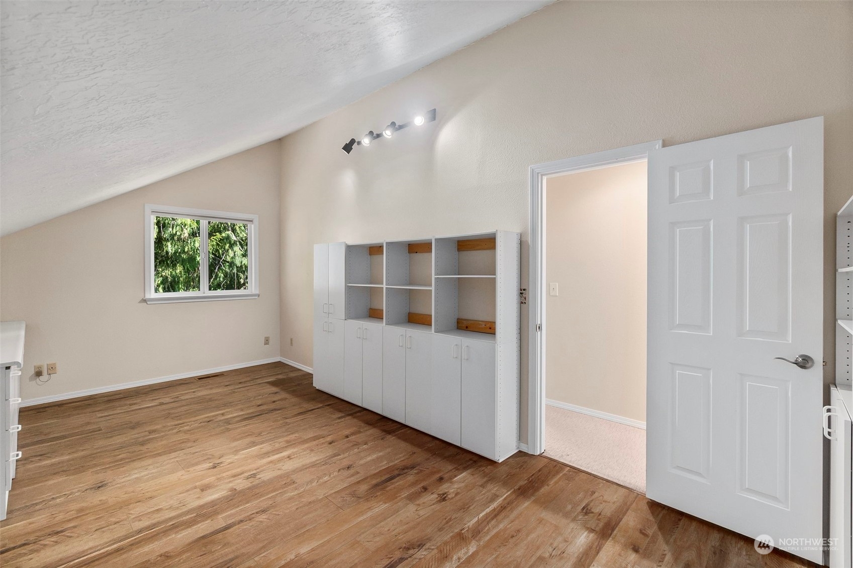 7916 Kelly Beach Road Southeast Olympia, WA 98513 - Photo 28 of 40 Gallery Image 28