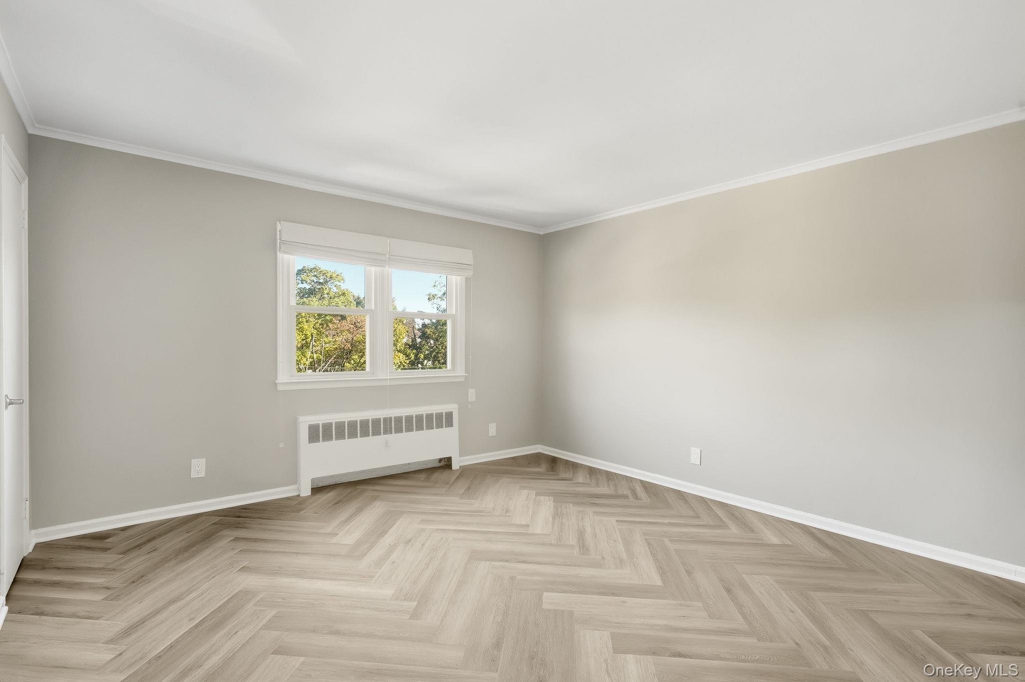 23 Young Place, Unit 2 Tuckahoe, NY 10707 - Photo 15 of 20 an empty room with a window