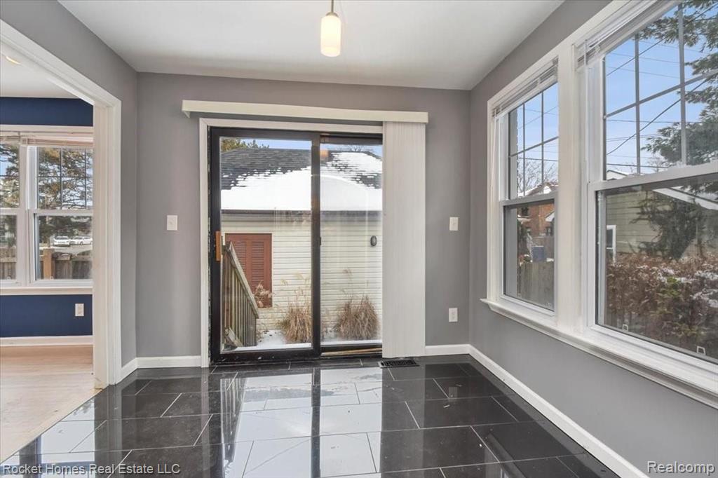 1452 Bishop Road Grosse Pointe Park, MI 48230 - Photo 12 of 48