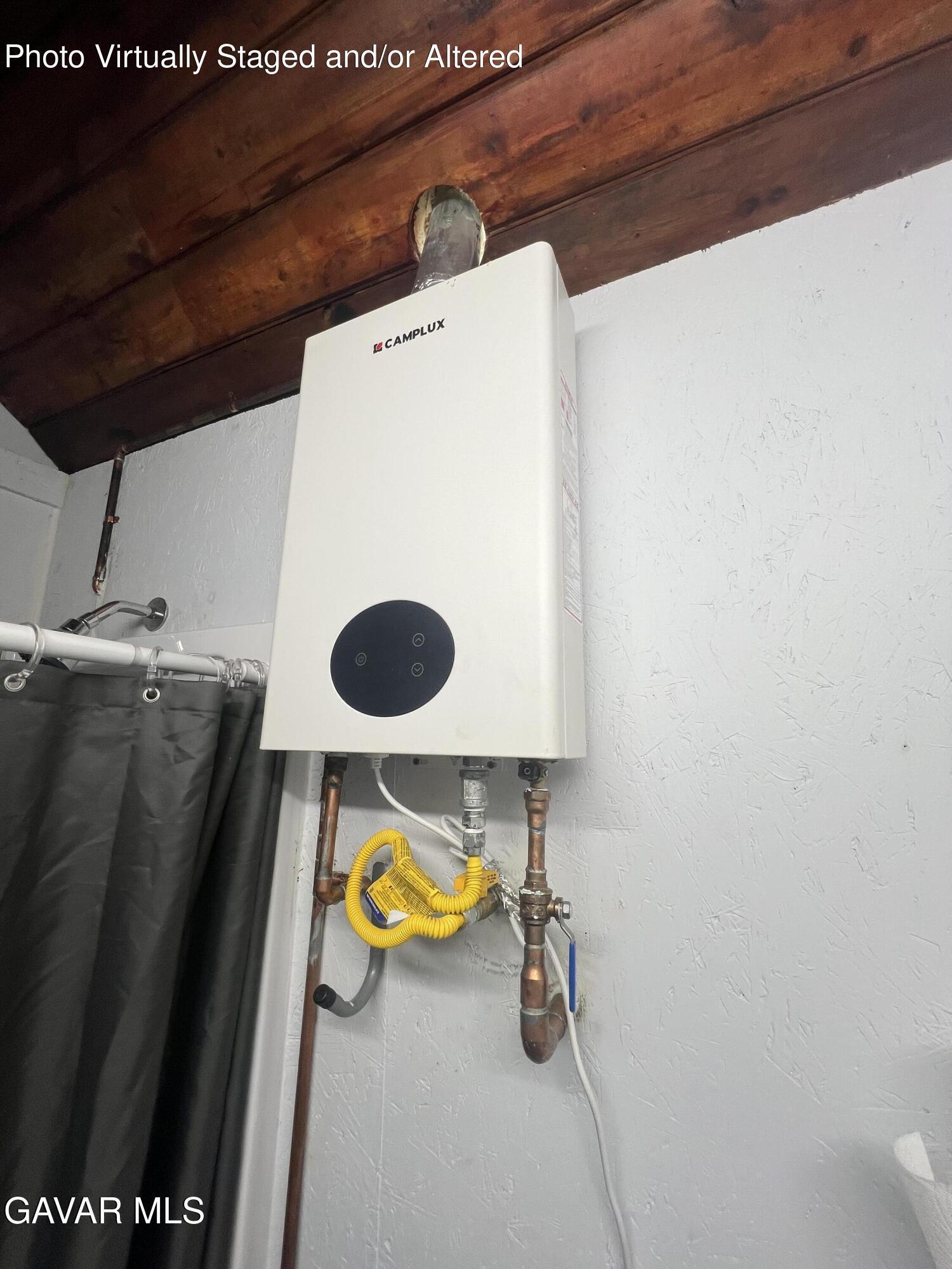 200 Ave Y/fort Tejon Road Llano, CA 93544 - Photo 17 of 30 a view of a room with wooden floor