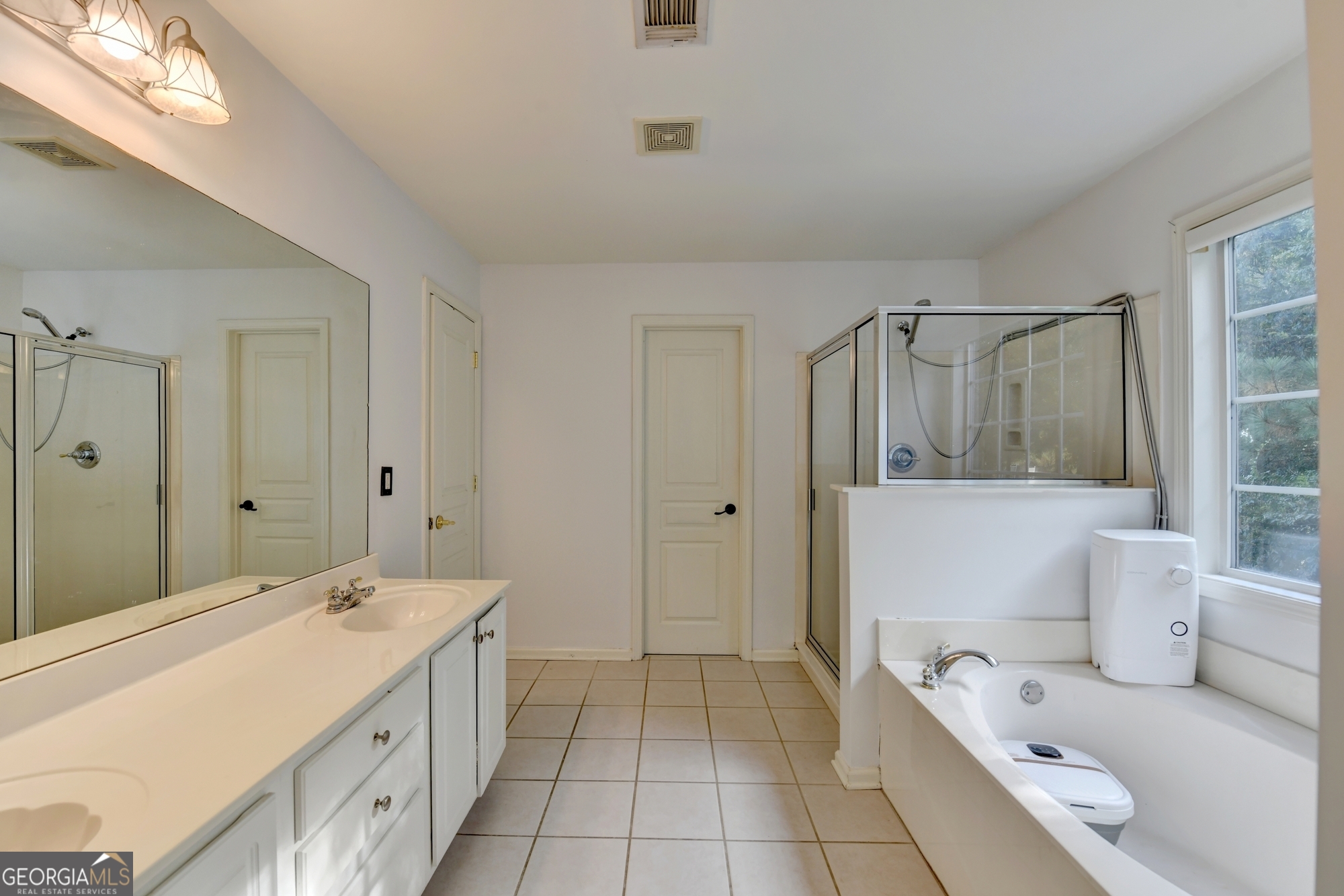 952 Cambron Cmns Trace Suwanee, GA 30024 - Photo 32 of 69