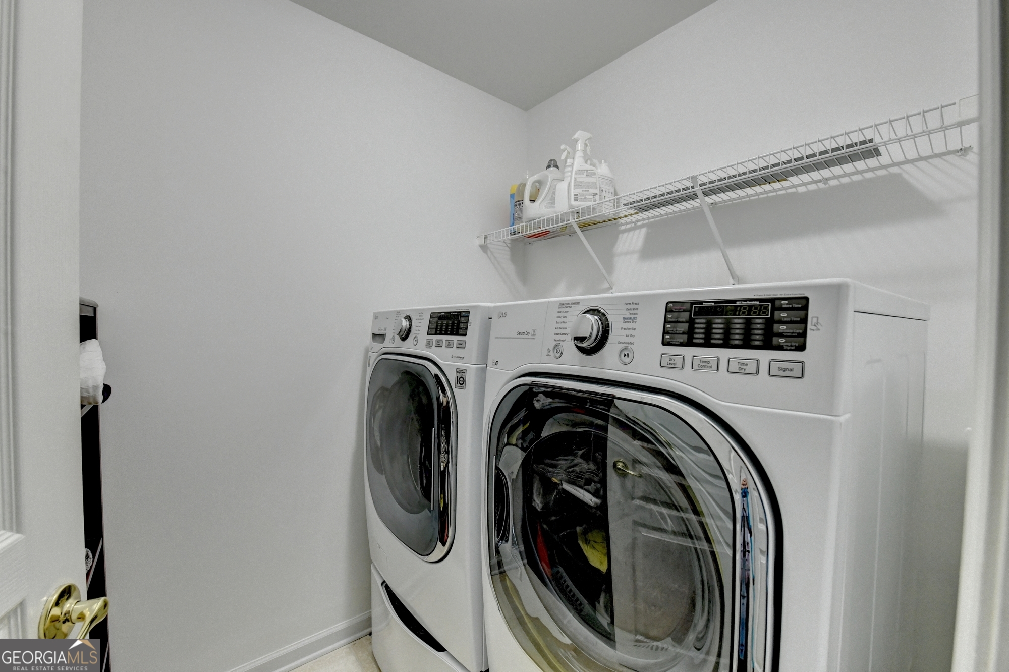 952 Cambron Cmns Trace Suwanee, GA 30024 - Photo 47 of 69 a utility room with dryer and washer