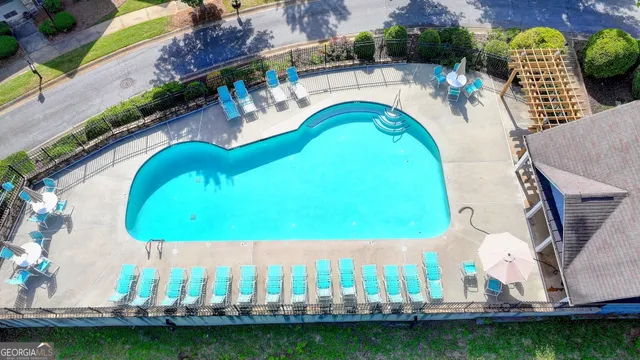 $550,000 | 952 Cambron Cmns Trace, Suwanee, GA 30024