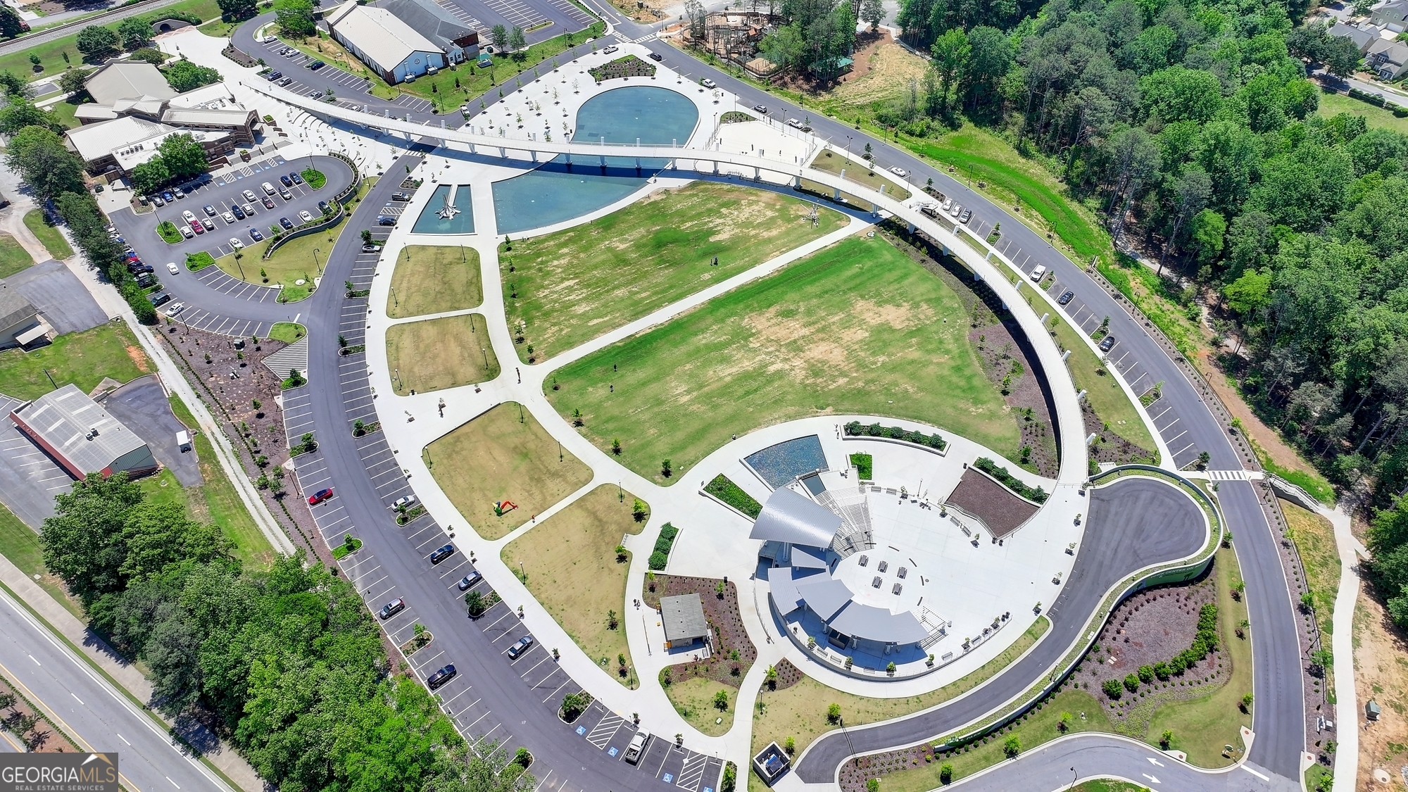 952 Cambron Cmns Trace Suwanee, GA 30024 - Photo 68 of 69 an aerial view of a chairs and table on the balcony