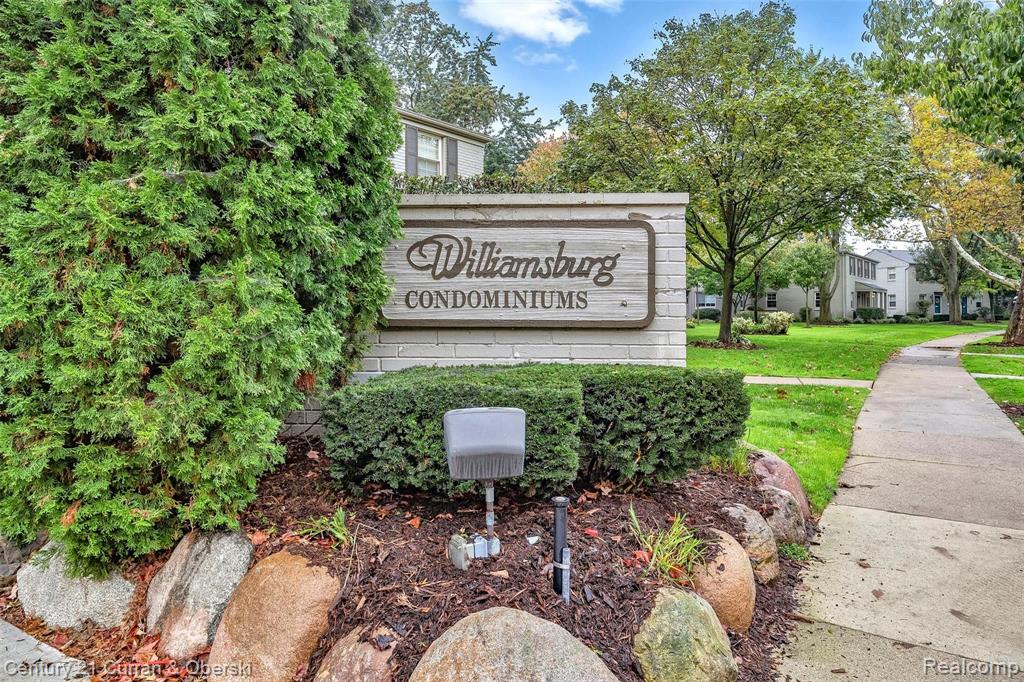1900 Graefield Road Birmingham, MI 48009 - Photo 4 of 39