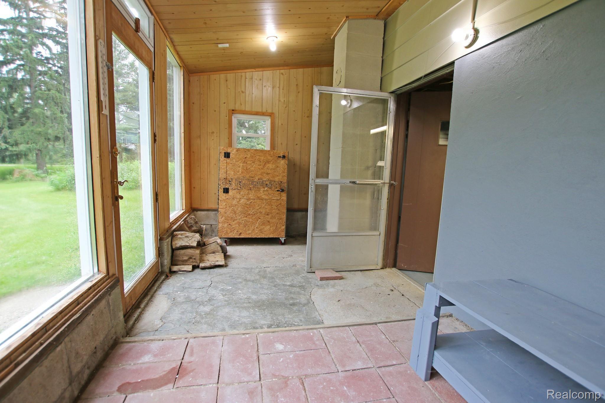 8340 East Baldwin Road Goodrich, MI 48438 - Photo 45 of 57 Lower Level Green Room