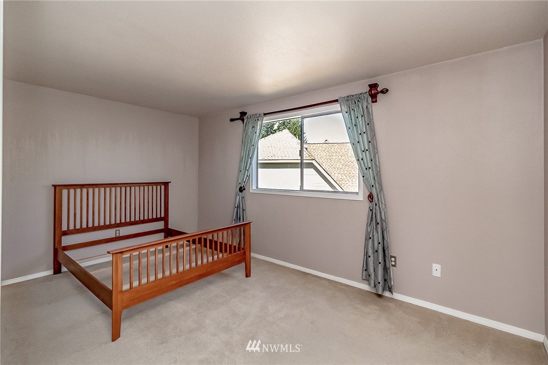 2531 167th Place Southeast Bothell, WA 98012 - Photo 14 of 24 Gallery Image 14