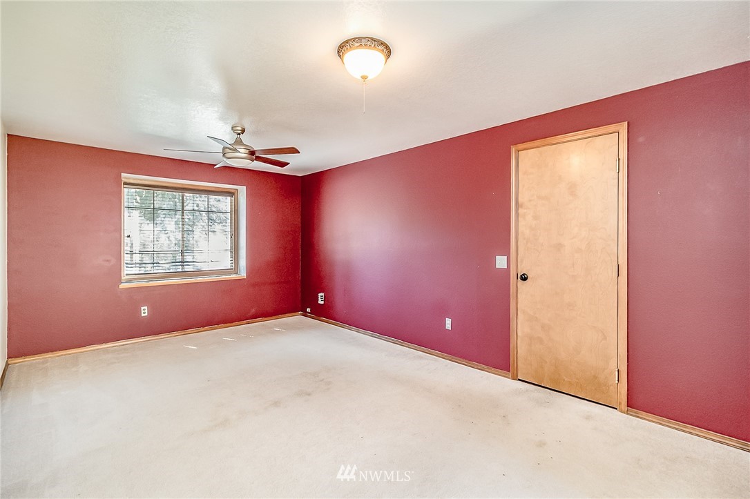 2531 167th Place Southeast Bothell, WA 98012 - Photo 10 of 24 Gallery Image 10