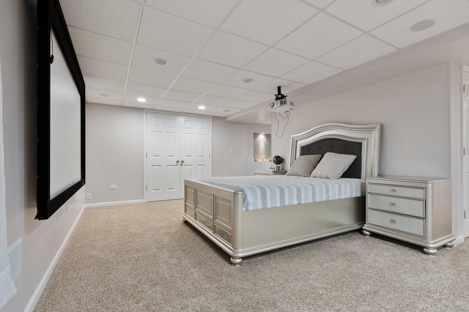 611 Woodbridge Drive Elgin, IL 60124 - Photo 15 of 28 a bedroom with a bed and a dresser