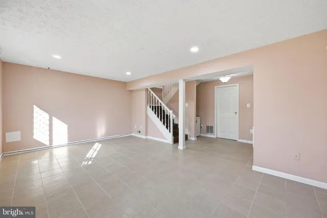 $395,000 | 14219 Castle Boulevard, Unit 12618, Silver Spring, MD 20904