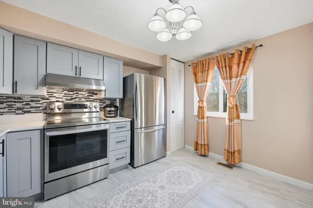 $395,000 | 14219 Castle Boulevard, Unit 12618, Silver Spring, MD 20904