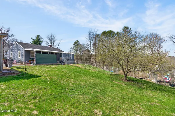 $229,000 | 1 Grandview Avenue, North Greenbush, NY 12198