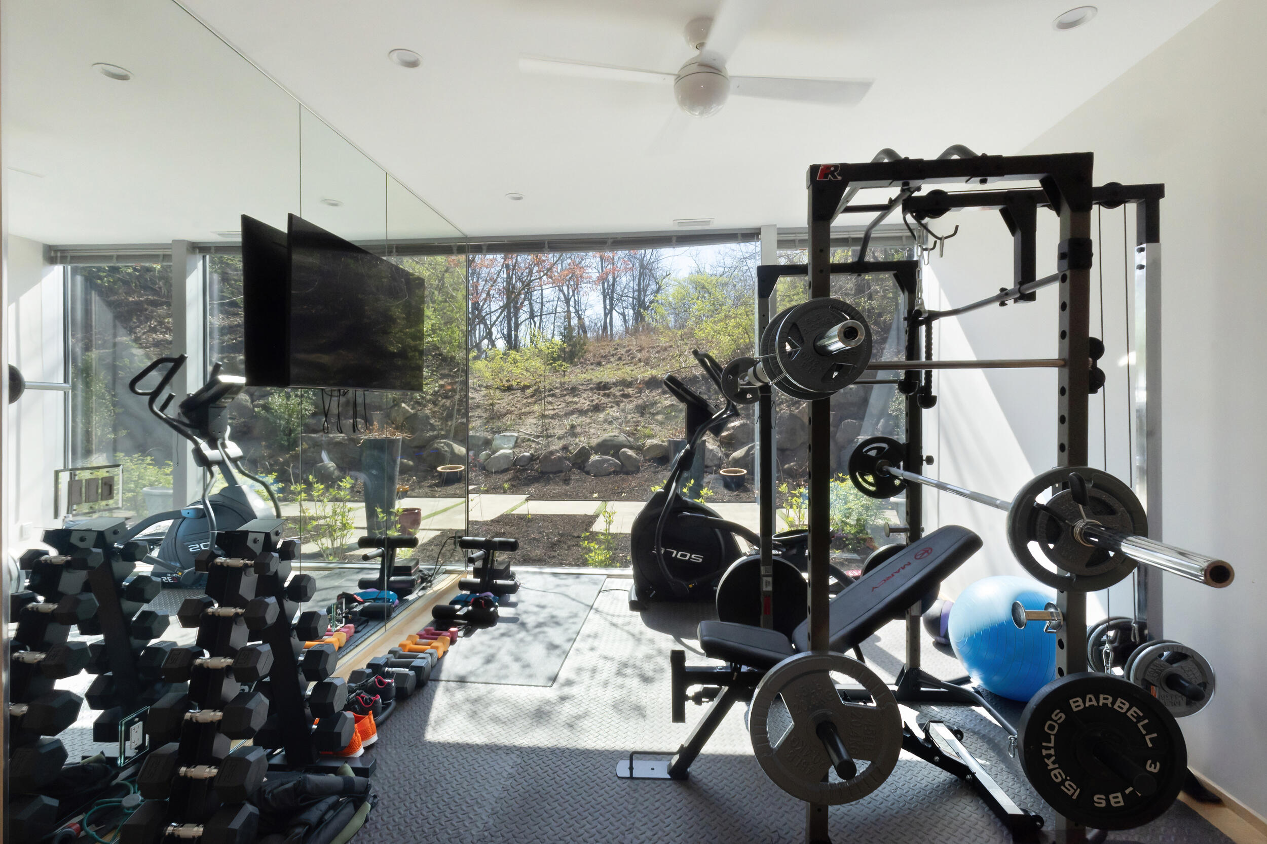 50005 High Point Lane New Buffalo, MI 49117 - Photo 24 of 43 Current fitness room