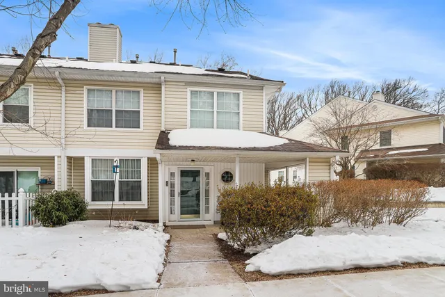 $374,900 | 73 Bayberry Court, Unit 73, Glen Mills, PA 19342