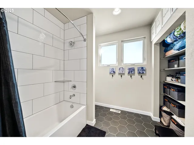 $1,195,000 | 23245 Southwest Byers Lake Terrace, Sherwood, OR 97140