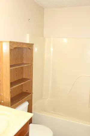 $925 | 124 Fair Street, Unit 2, McMinnville, TN 37110