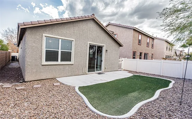 $1,798 | 6758 Frances Celia Avenue, Las Vegas, NV 89122