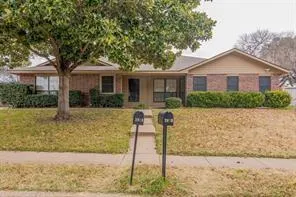 $259,900 | 2918 Kathleen Lane, Euless, TX 76039