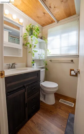 $285,000 | 21625 Crystal Lake Drive, Sonora, CA 95370