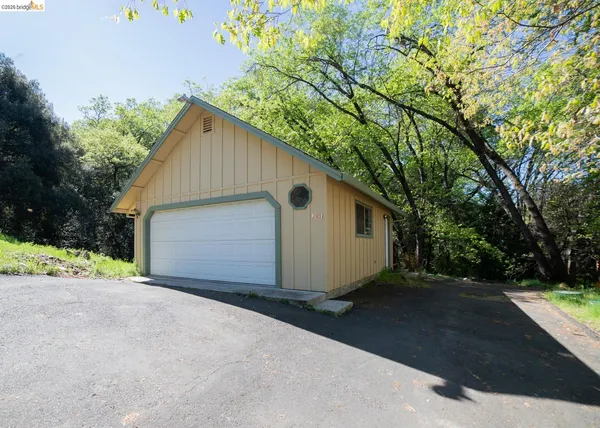 $285,000 | 21625 Crystal Lake Drive, Sonora, CA 95370