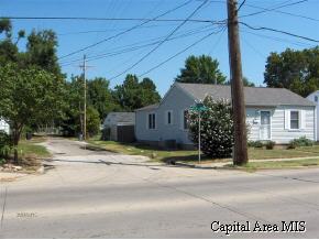 1737 East Griffiths Avenue Springfield, IL 62702 - Photo 2 of 3 Gallery Image 2